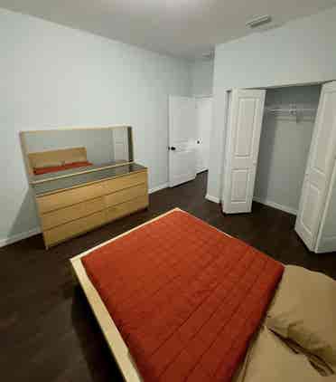 Very nice bedroom all included