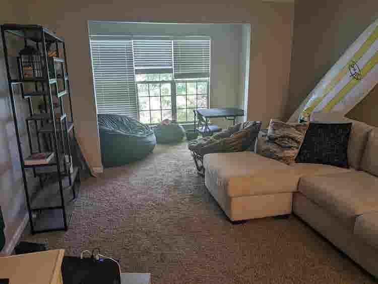 Need new roommate- Riverland Woods