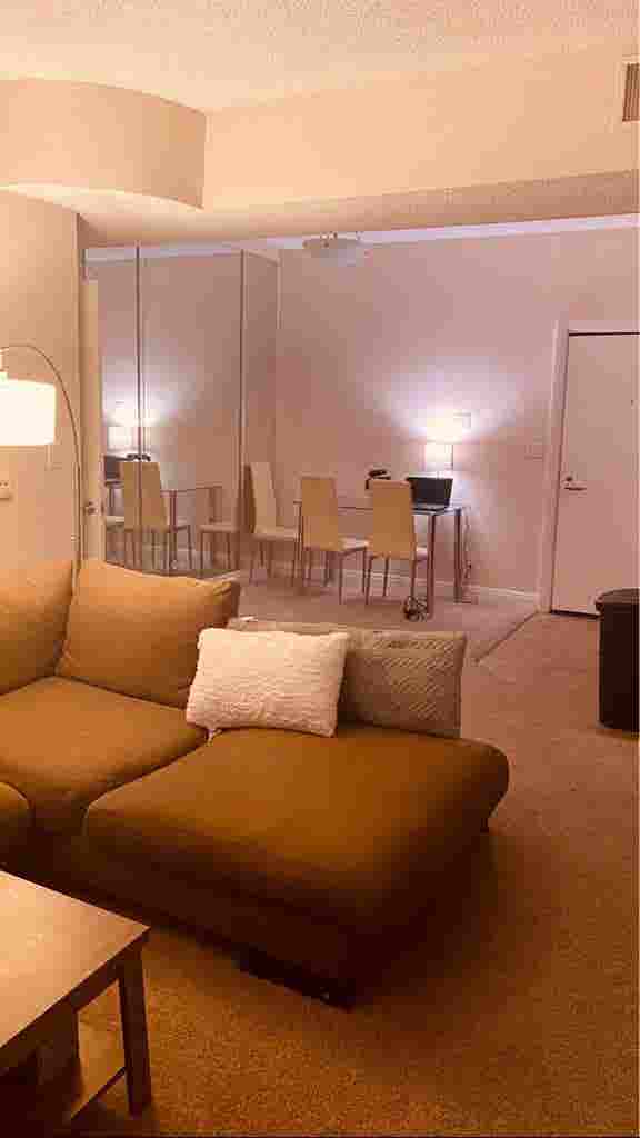 Room in the heart of LA