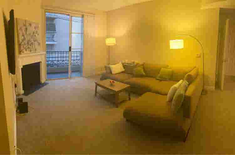 Room in the heart of LA
