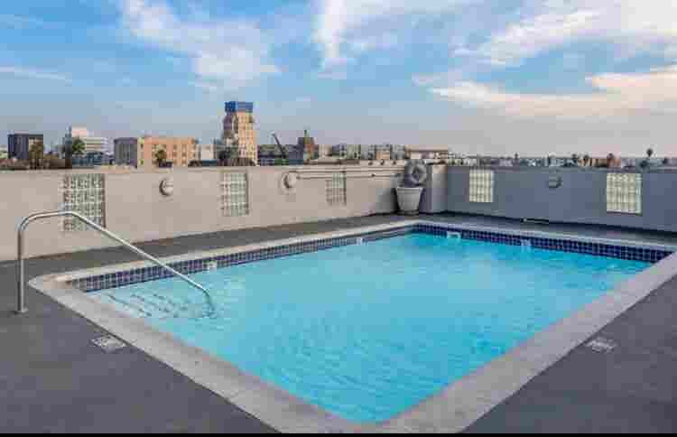 Room in the heart of LA