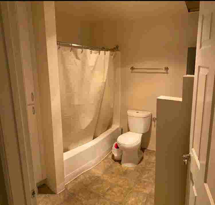 Room in the heart of LA