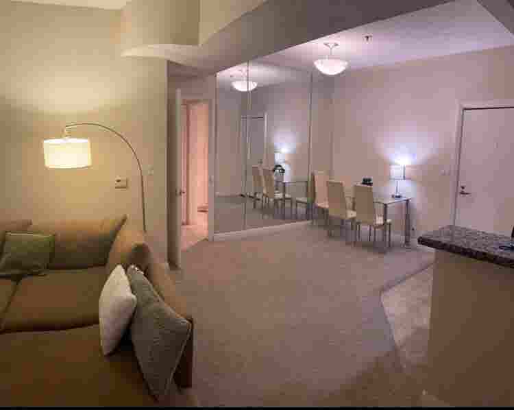 Room in the heart of LA