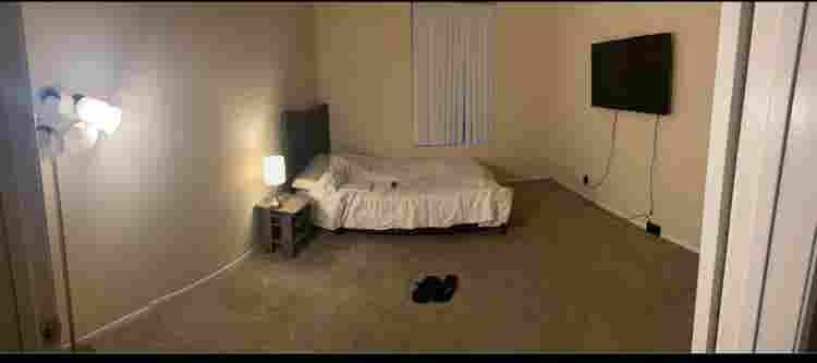 Room in the heart of LA
