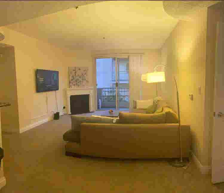 Room in the heart of LA