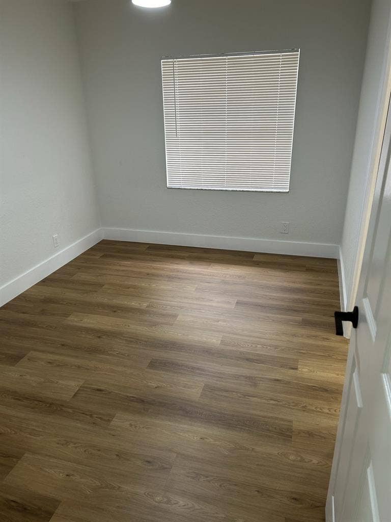 Private room for rent