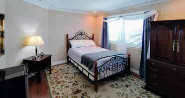FURNISHED BEDROOM +PRIVATE BATHROOM