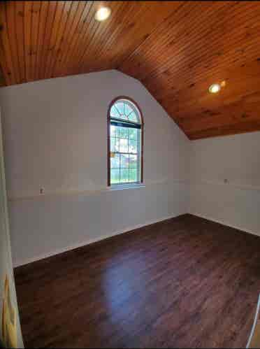 Studio NEAR RUTGERS