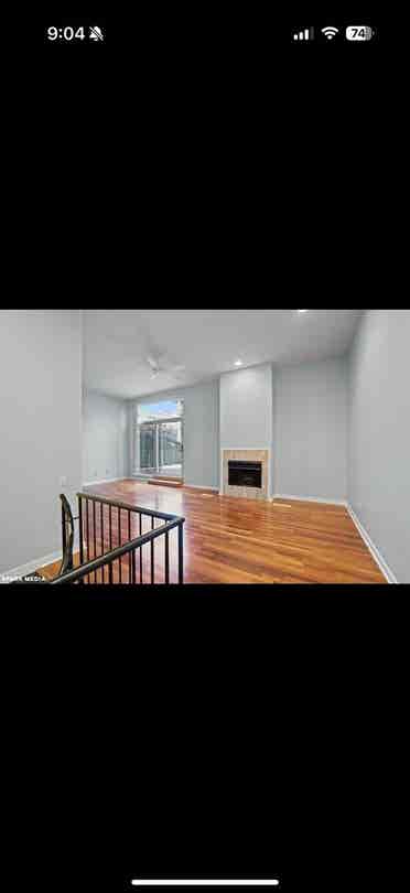 Looking for a roommate in west loop