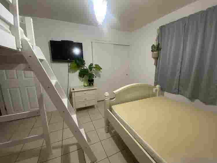 Cozy room in North Central Phoenix