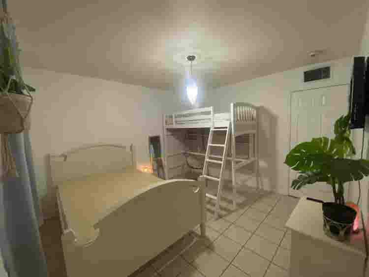 Cozy room in North Central Phoenix