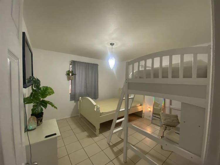 Cozy room in North Central Phoenix