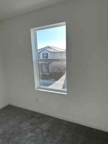 1 Room Available for Rent
