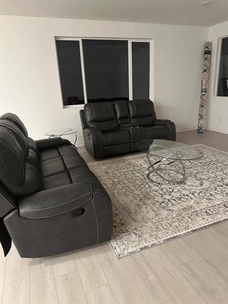 1 Room Available for Rent