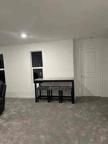 1 Room Available for Rent