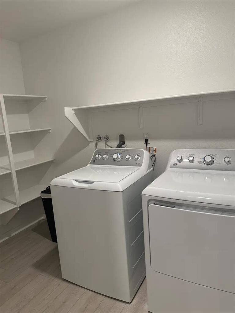 1 Room Available for Rent