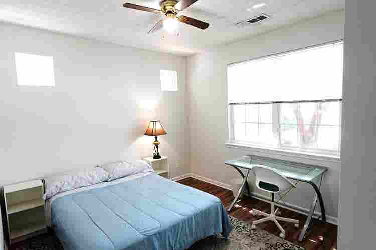 Spacious Room For Rent!