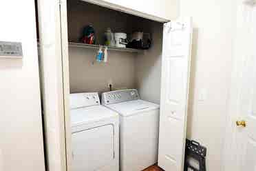 Spacious Room For Rent!