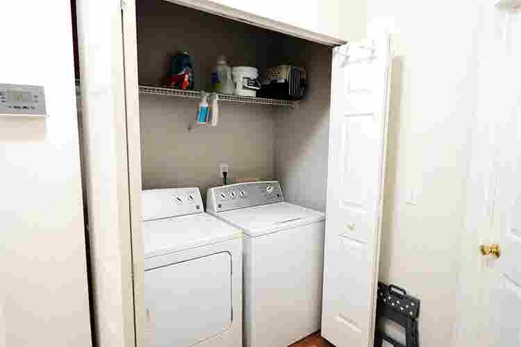 Spacious Room For Rent!