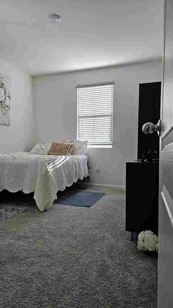 Cozy Fully furnished Room