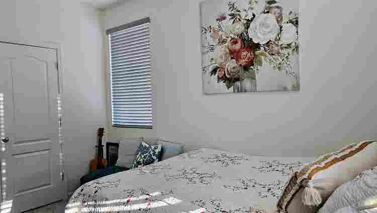 Cozy Fully furnished Room