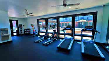 Move in fully furnished/bedroom.