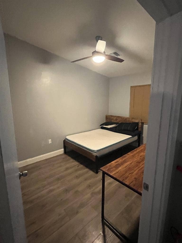 Open room in Pompano Beach