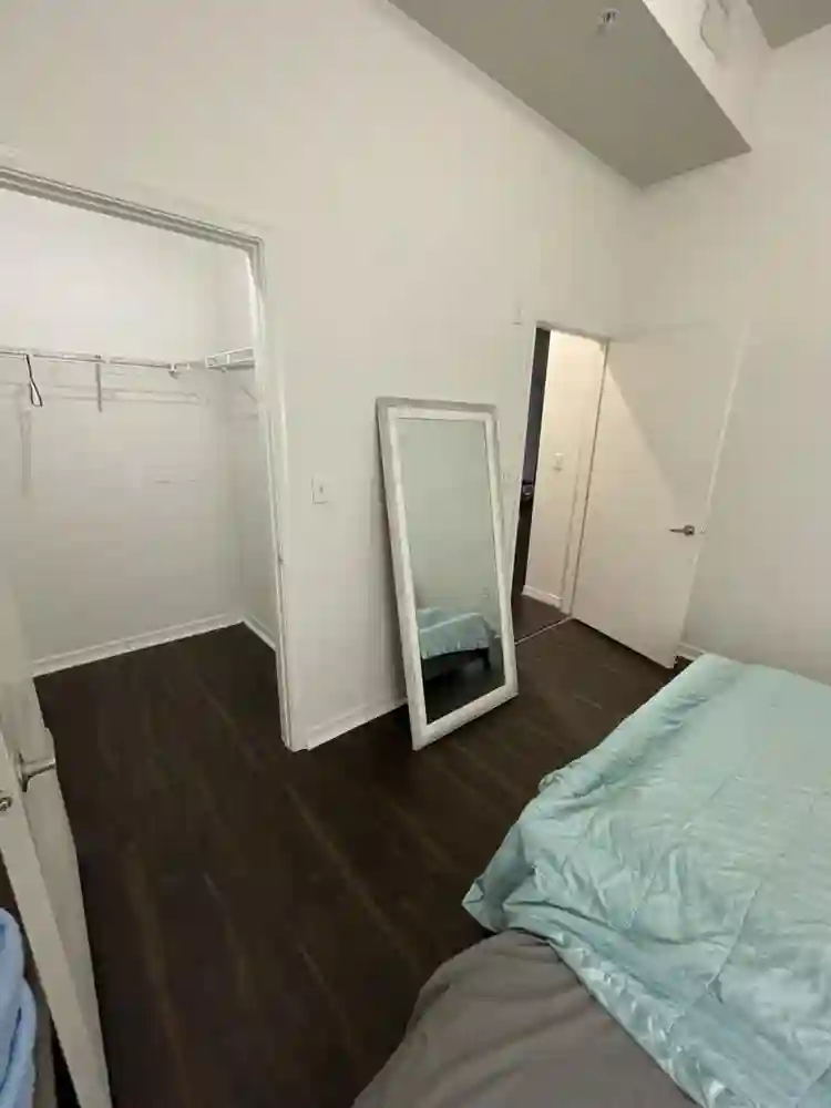 DOWNTOWN FTLAll inclusive room/bath