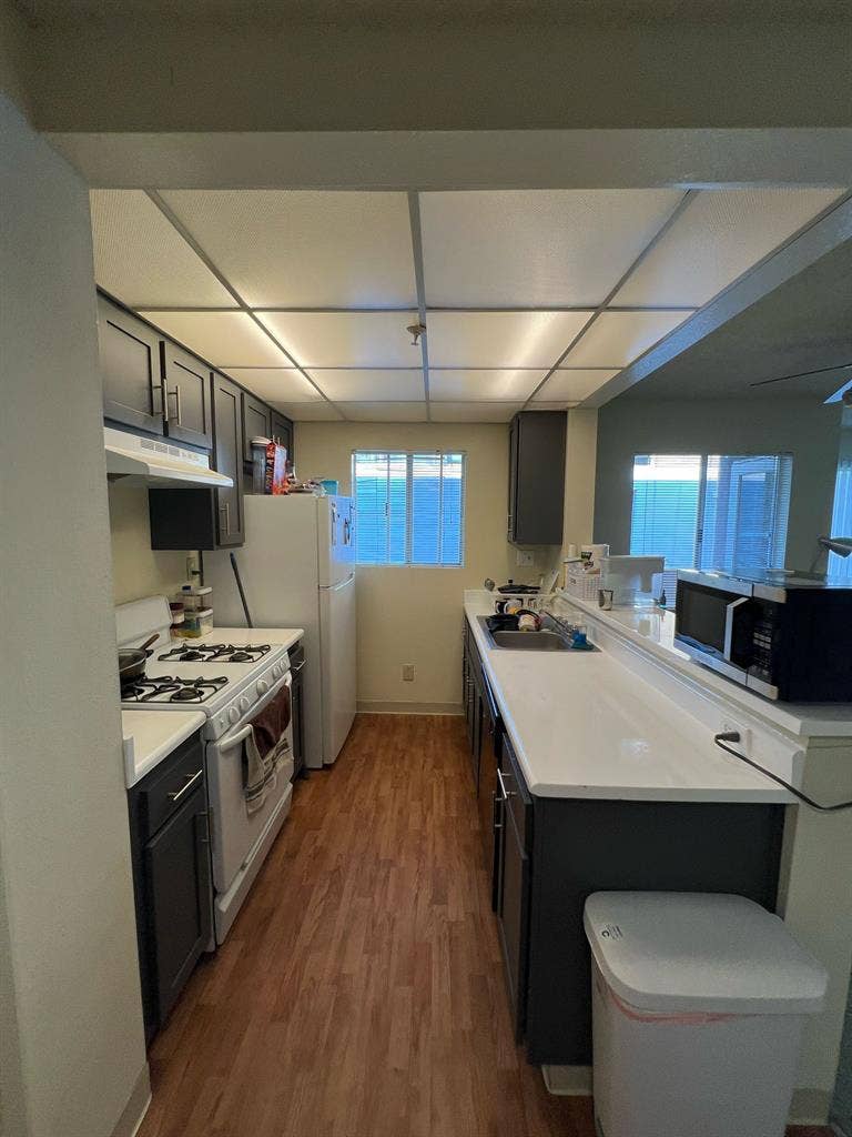 SUMMER SUBLEASE (MALES ONLY)