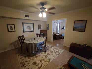 Non-furnished big room.