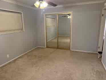 Room for rent in nice house