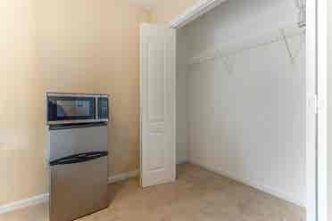 Room In A Gated Community In Greer