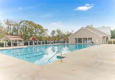 Room In A Gated Community In Greer