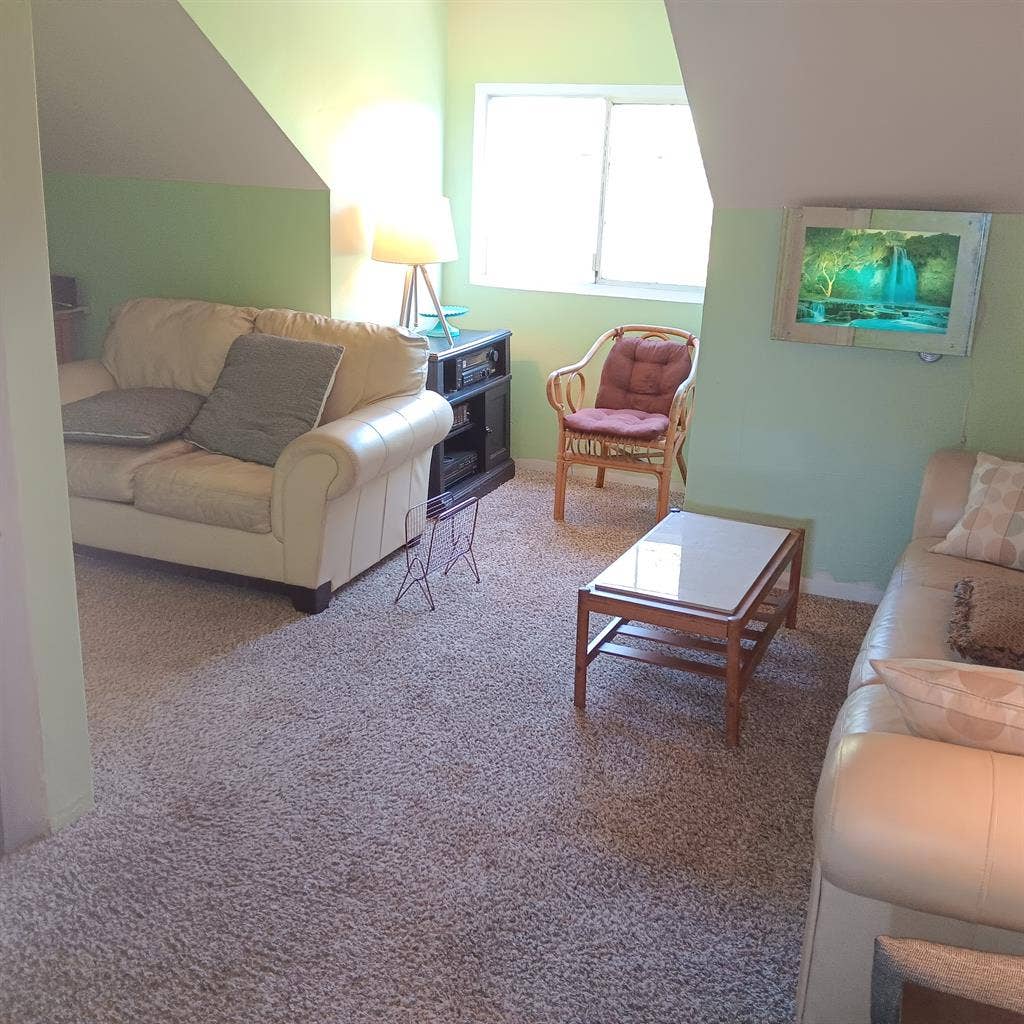 Nice room in a nice home