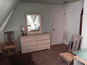 Nice room in a nice home