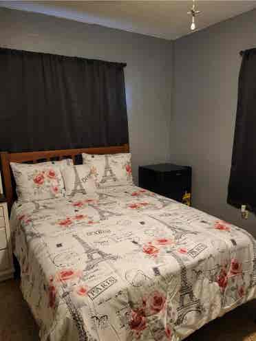 Room for rent!