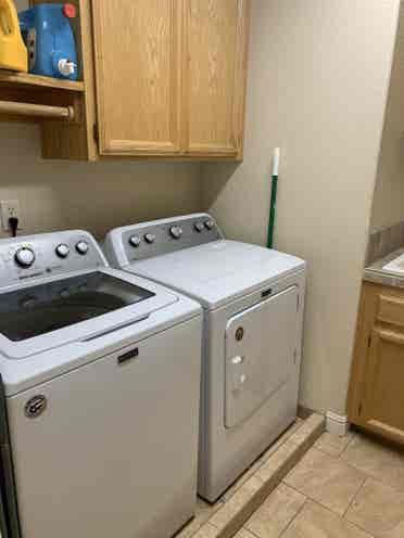 Looking for roommate- West Sac
