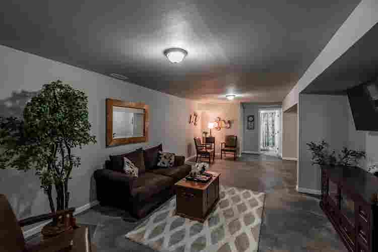Master Bedroom-Couples Welcome