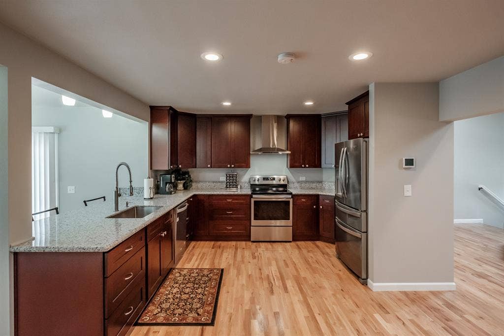 Master Bedroom-Couples Welcome