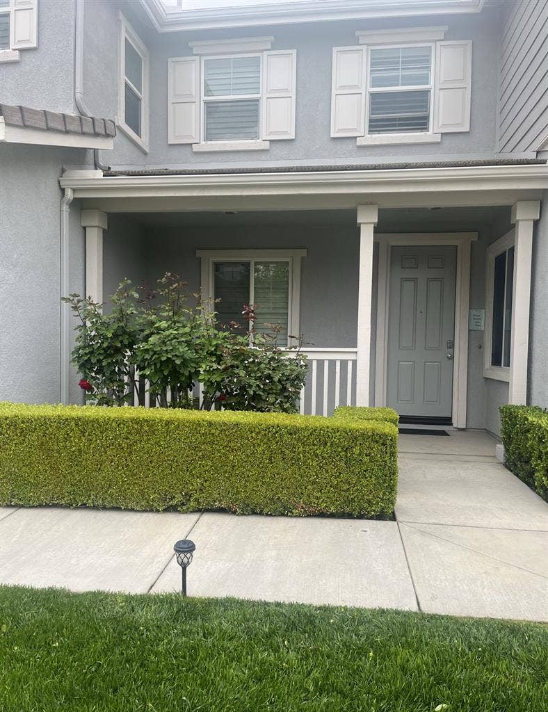 2 Furnished Bedroom Unit