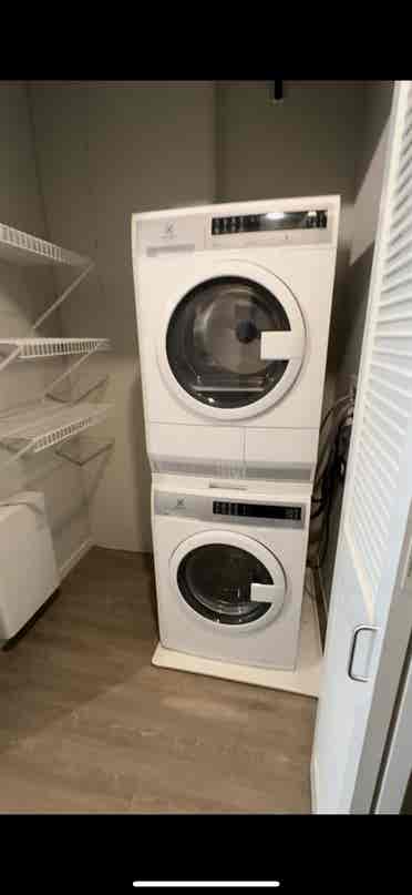 SUBLEASE RENT SPECIAL