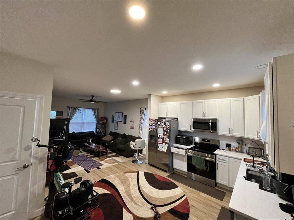 New Build w/ private br/ba/basement
