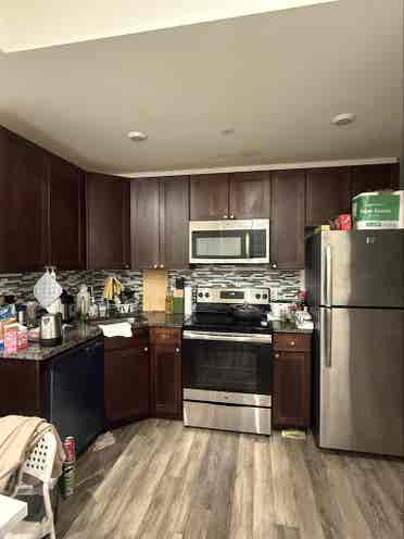 Sublease at Eleanor