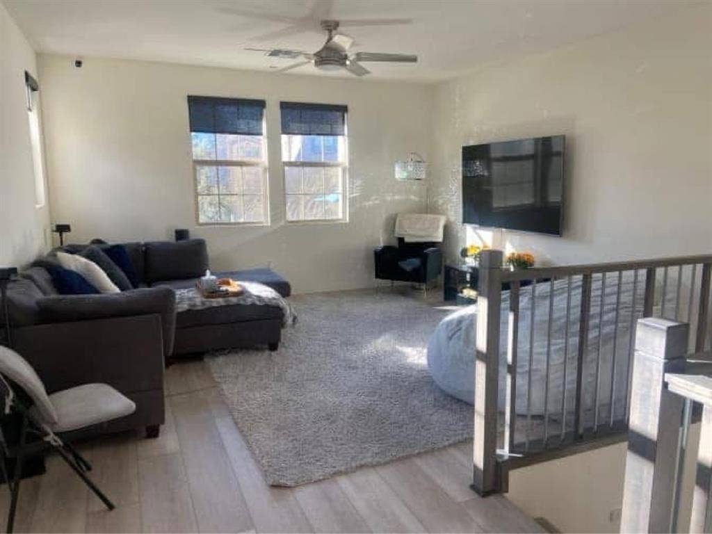 1 bedroom/private bathroom
