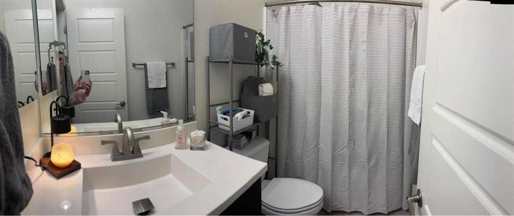 1 bedroom/private bathroom