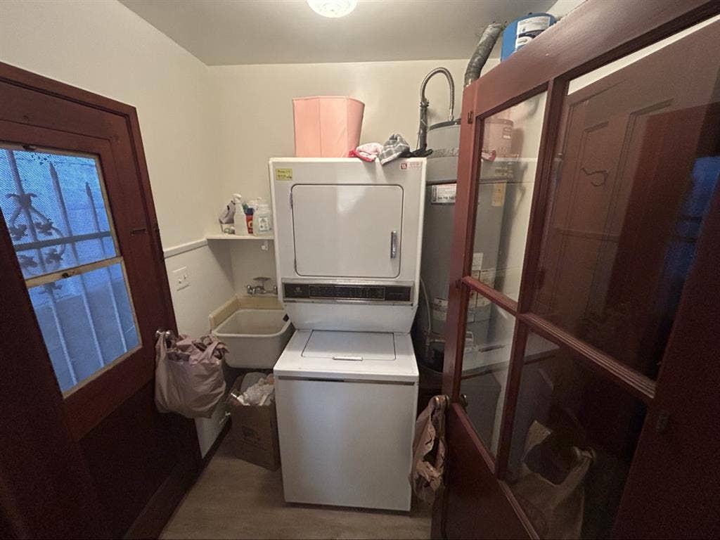 Bedroom for rent in Ladera Heights