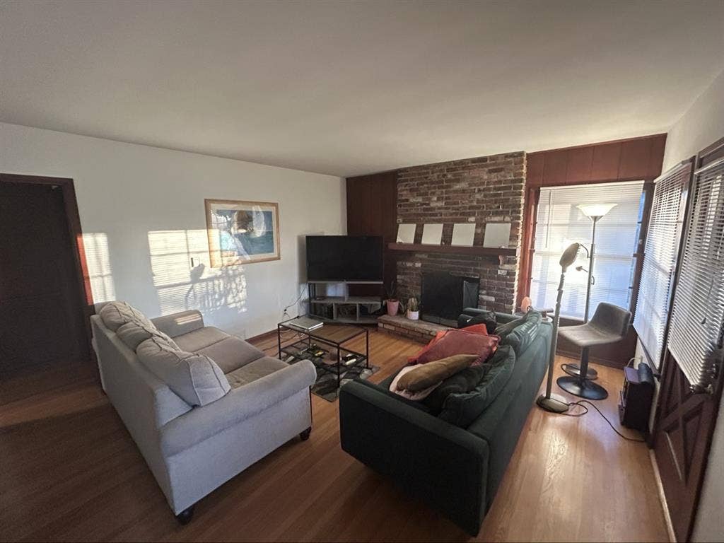 Bedroom for rent in Ladera Heights