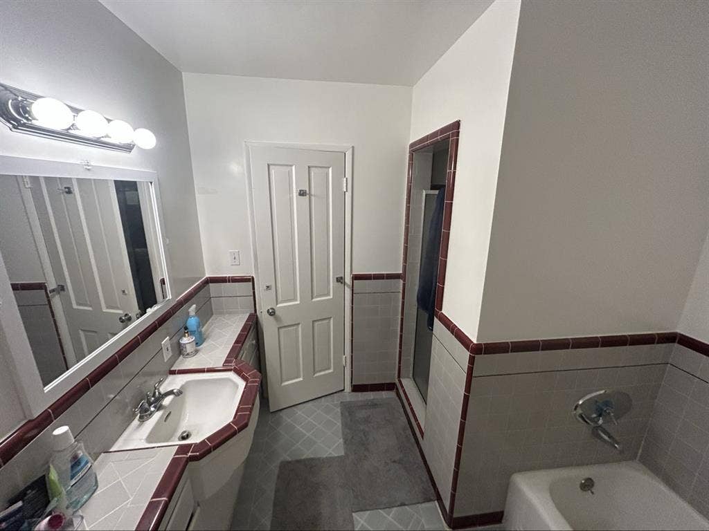 Bedroom for rent in Ladera Heights