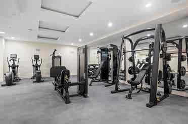 1BR for rent th St. Luxury