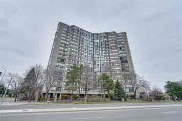 Large1-Bdrm+Den CondoSqOne, Mississ